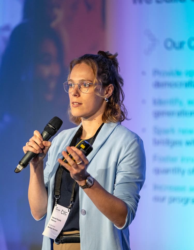 Hannah Payette Peterson speaking at a Nucleate Germany event
